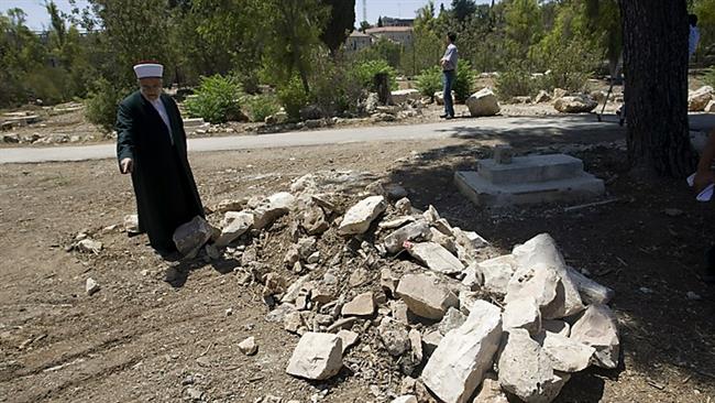 Israel builds nightclub on Muslim cemetery in Quds